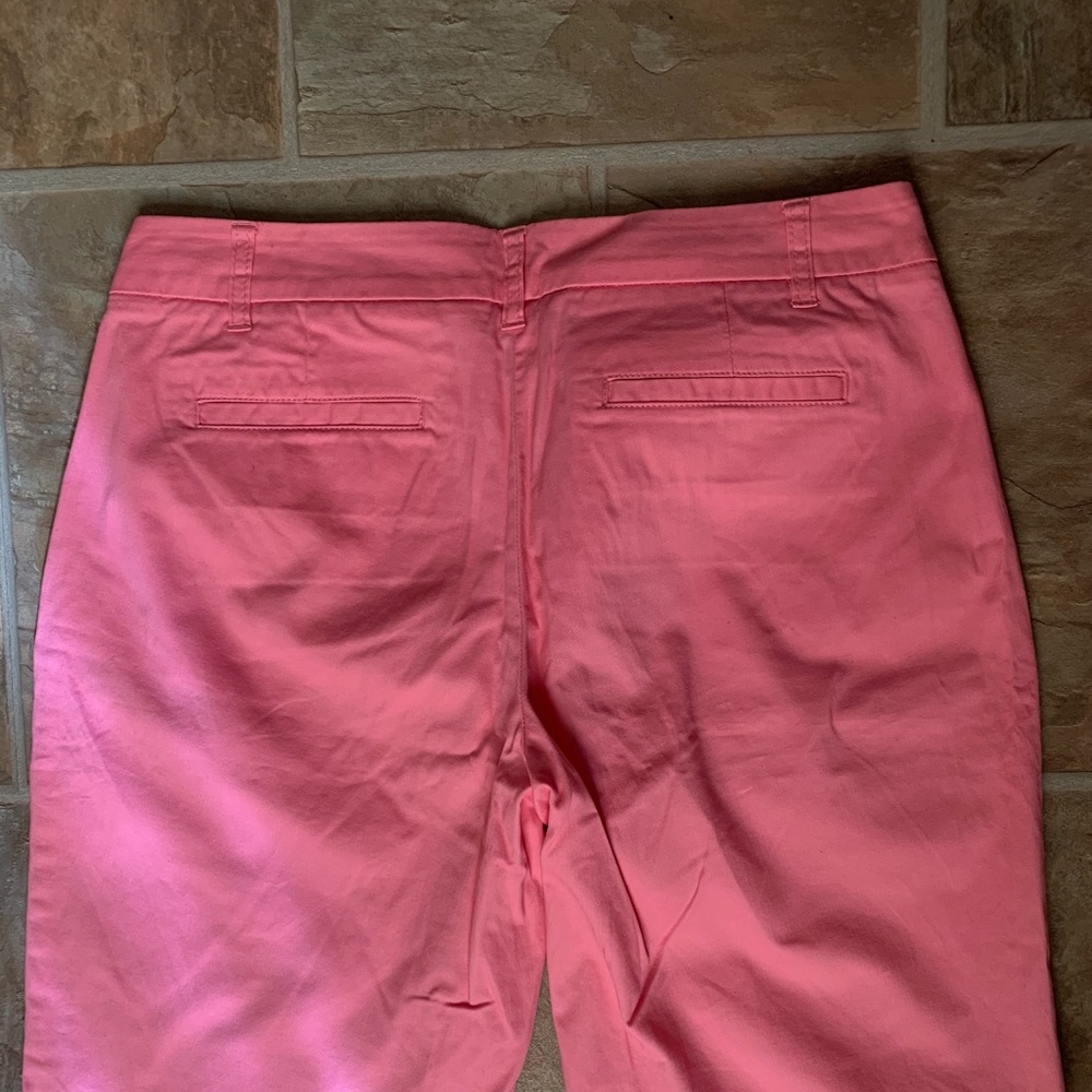 Shorts - Picture 3 of 3